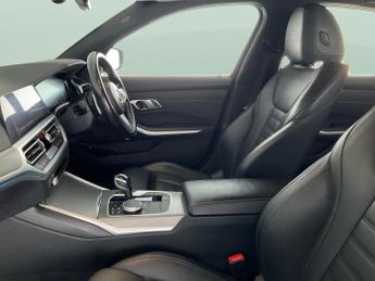 BMW 3 Series 2.0 330e 12kWh M Sport Plug-in (292 ps) - LED - REVERSE CAM - NA