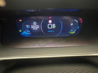 Peugeot E-2008 50kWh GT Premium (136 ps) - REVERSE CAM - ALCANTARA - NAV
