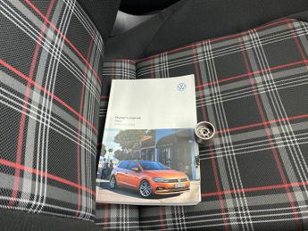 Volkswagen Polo 2.0 TSI GTI DSG (207 ps) - SPORTS SEATS - USB AUDIO