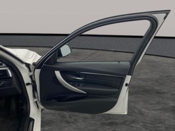 BMW 3 Series 2.0 320d M Sport Touring xDrive (190 ps) - LED - NAV - PERFORMAN