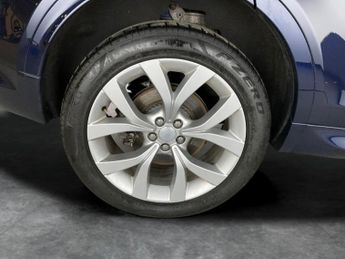 Land Rover Discovery Sport 1.5 P300e 12.2kWh Urban Edition Plug-in 4WD (309 ps) - CARPLAY