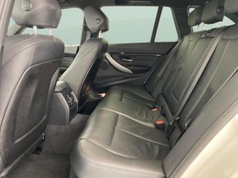 BMW 3 Series 2.0 320d M Sport Touring xDrive (190 ps) - LED - NAV - PERFORMAN