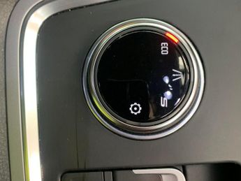 Seat Ateca 1.5 TSI EVO FR DSG (150 ps) - PARK ASSIST - LED - NAV