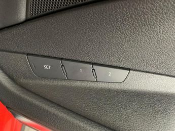 Audi e-tron 50 Technik quattro 71.2kWh (11kW Charger) (313 ps) - 360 CAM - L