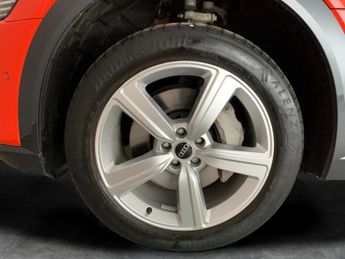 Audi e-tron 50 Technik quattro 71.2kWh (11kW Charger) (313 ps) - 360 CAM - L