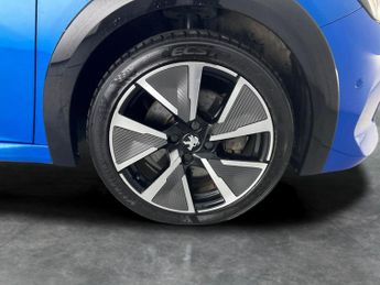 Peugeot E-208 50kWh GT (136 ps) - REVERSE CAM - NAV - HEATED SEATS
