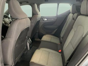 Volvo XC40 1.5h T4 Recharge 10.7kWh Plus Plug-in (211 ps) - CARPLAY - KEYLE