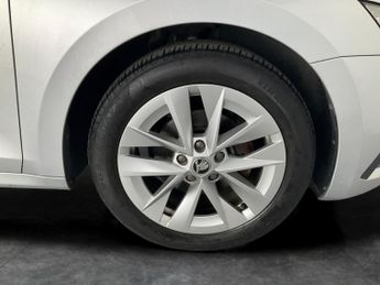 Skoda Octavia 1.5 TSI e-TEC MHEV SE L DSG (150 ps) - LED - SMARTLINK - HEATED 