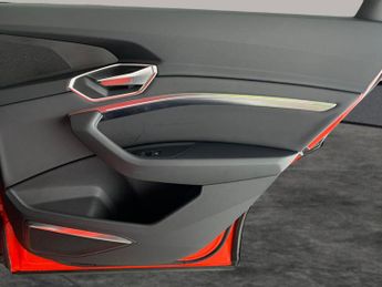 Audi e-tron 50 Technik quattro 71.2kWh (11kW Charger) (313 ps) - 360 CAM - L