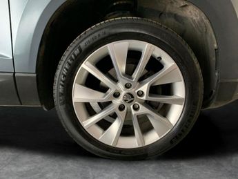 Skoda Karoq 1.5 TSI ACT SE L DSG (150 ps) - SMARTLINK - REVERSE CAM - NAV