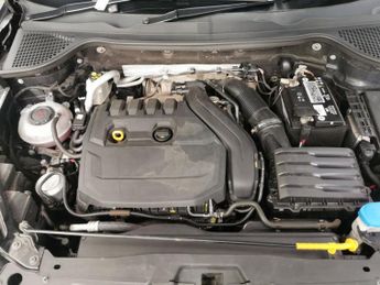 Skoda Karoq 1.5 TSI ACT SE L DSG (150 ps) - SMARTLINK - REVERSE CAM - NAV