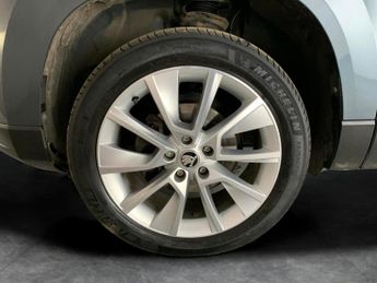 Skoda Karoq 1.5 TSI ACT SE L DSG (150 ps) - SMARTLINK - REVERSE CAM - NAV