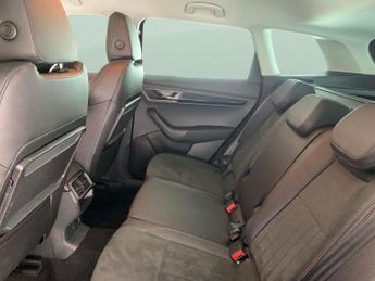 Skoda Karoq 1.5 TSI ACT SE L DSG (150 ps) - SMARTLINK - REVERSE CAM - NAV
