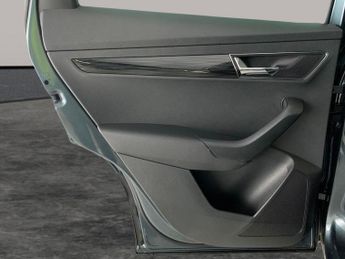 Skoda Karoq 1.5 TSI ACT SE L DSG (150 ps) - SMARTLINK - REVERSE CAM - NAV