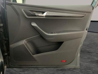 Skoda Karoq 1.5 TSI ACT SE L DSG (150 ps) - SMARTLINK - REVERSE CAM - NAV