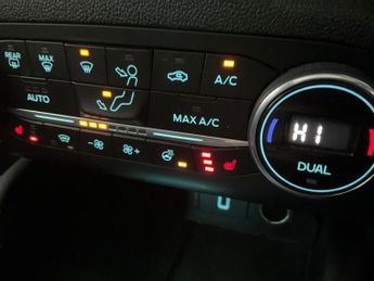 Ford Focus 2.0 EcoBlue ST-Line X (150 ps) - REVERSE CAM - HEATED SEATS - NA