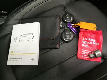 Mini Electric Hatch Cooper SE 32.6kWh Level 3 (184 ps) - 17IN ALLOYS - 17IN ALLOYS -
