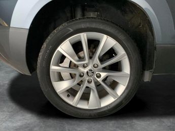 Skoda Karoq 1.5 TSI ACT SE L DSG (150 ps) - SMARTLINK - REVERSE CAM - NAV