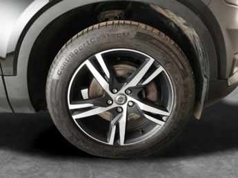 Volvo XC40 2.0 D4 R-Design AWD (190 ps) - PARK ASSIST - LED - LANE DEPARTUR