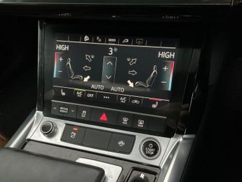 Audi e-tron 50 Technik quattro 71.2kWh (11kW Charger) (313 ps) - KEYLESS ENT