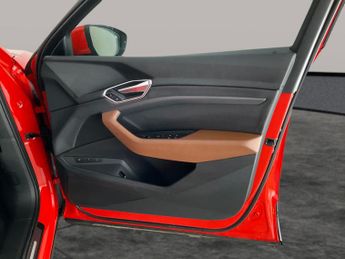 Audi e-tron 50 Technik quattro 71.2kWh (11kW Charger) (313 ps) - KEYLESS ENT