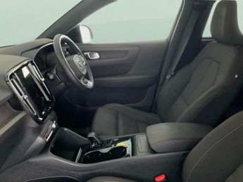 Volvo XC40 Recharge 69kWh Core (231 ps) - PARK ASSIST - LED - NAV