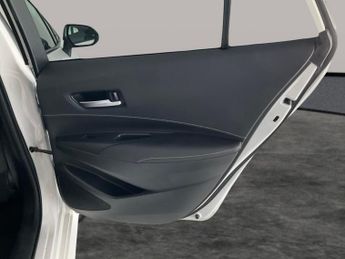 Suzuki Swace 1.8h SZ5 CVT (122 ps) - HEATED SEATS - HEATED STEERING - LANE DE