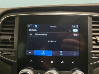 Renault Megane 1.5 Blue dCi Iconic Sport Tourer EDC (115 ps) - CRUISE - DRIVING