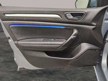 Renault Megane 1.5 Blue dCi Iconic Sport Tourer EDC (115 ps) - BLUETOOTH - CRUI