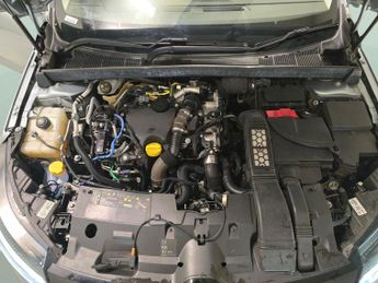 Renault Megane 1.5 Blue dCi Iconic Sport Tourer EDC (115 ps) - CRUISE - DRIVING