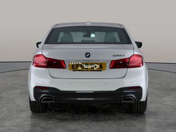BMW 5 Series 2.0 520d MHT M Sport (190 ps) - ACOUSTIC GLAZING