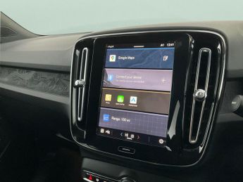 Volvo XC40 Recharge 69kWh Core (231 ps) - PARK ASSIST - LED - NAV