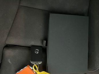 Volvo XC40 Recharge 69kWh Core (231 ps) - PARK ASSIST - LED - NAV