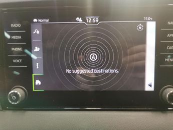 Skoda Karoq 1.5 TSI ACT SE L DSG (150 ps) - SMARTLINK - REVERSE CAM - NAV