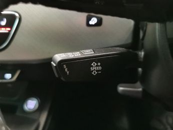 Audi A4 Avant 2.0 TDI 40 Sport Edition S Tronic quattro (204 ps) - HEATED LEAT