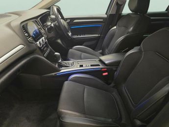 Renault Megane 1.5 Blue dCi Iconic Sport Tourer EDC (115 ps) - CRUISE - DRIVING