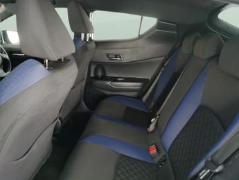 Toyota C-HR 1.8 VVT-h Dynamic CVT (122 ps) - NAV - HEATED SEATS - LANE DEPAR