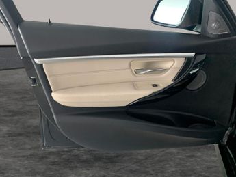 BMW 3 Series 2.0 320d M Sport Shadow Edition Touring (190 ps) - BLUETOOTH