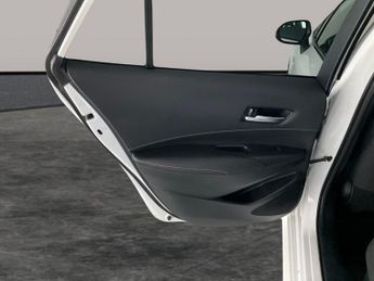 Suzuki Swace 1.8h SZ5 CVT (122 ps) - HEATED SEATS - HEATED STEERING - LANE DE