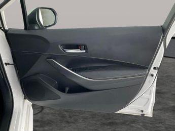 Suzuki Swace 1.8h SZ5 CVT (122 ps) - HEATED SEATS - HEATED STEERING - LANE DE