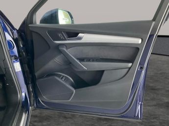 Audi Q5 2.0 TFSIe 50 S line Plug-in S Tronic quattro 17.9kWh (299 ps) - 