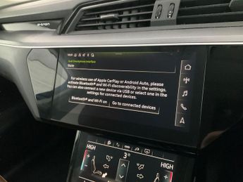 Audi e-tron 50 Technik quattro 71.2kWh (11kW Charger) (313 ps) - KEYLESS ENT