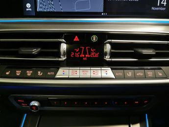 BMW X5 3.0 45e 24kWh xLine Plug-in xDrive (394 ps) - LEATHER - PARK ASS