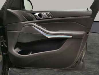 BMW X5 3.0 45e 24kWh xLine Plug-in xDrive (394 ps) - LEATHER - PARK ASS