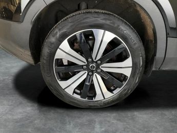 Volvo XC40 Recharge 69kWh Core (231 ps) - PARK ASSIST - LED - NAV