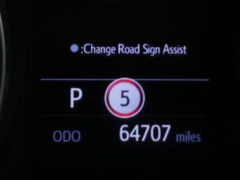 Toyota C-HR 1.8 VVT-h Dynamic CVT (122 ps) - NAV - HEATED SEATS - LANE DEPAR