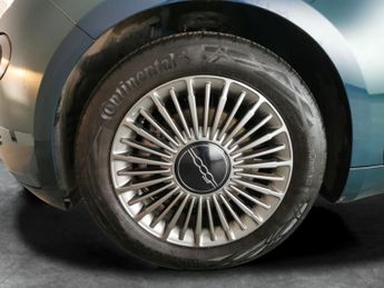 Fiat 500e 42kWh Icon (118 ps) - LANE DEPARTURE  - BLUETOOTH - CRUISE