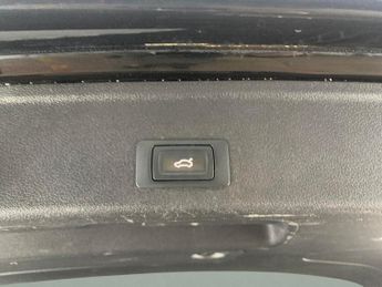 Audi A4 Avant 2.0 TDI 40 Sport Edition S Tronic quattro (204 ps) - HEATED LEAT