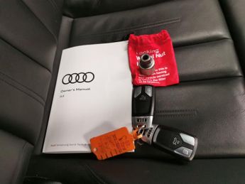 Audi A4 Avant 2.0 TDI 40 Sport Edition S Tronic quattro (204 ps) - HEATED LEAT