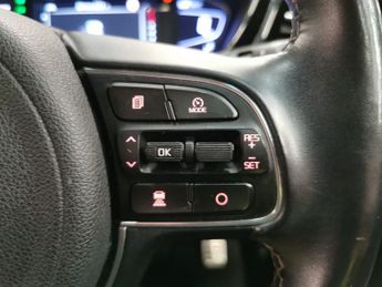 Kia Niro 1.6 GDi 4 DCT (139 bhp) - LED - REVERSE CAM - NAV